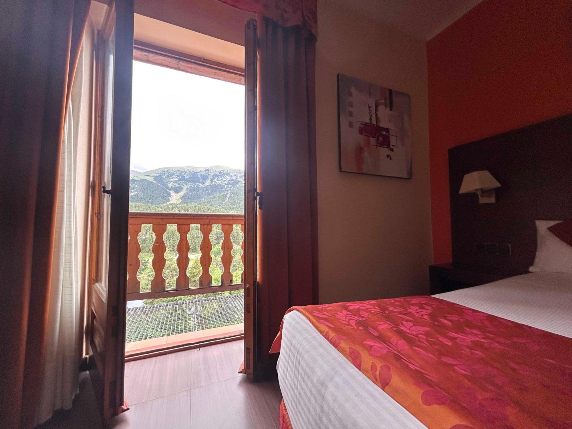 Hotel Solineu Ла-Моліна Екстер'єр фото