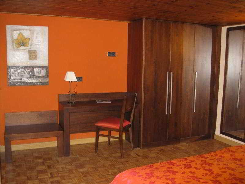Hotel Solineu Ла-Моліна Екстер'єр фото