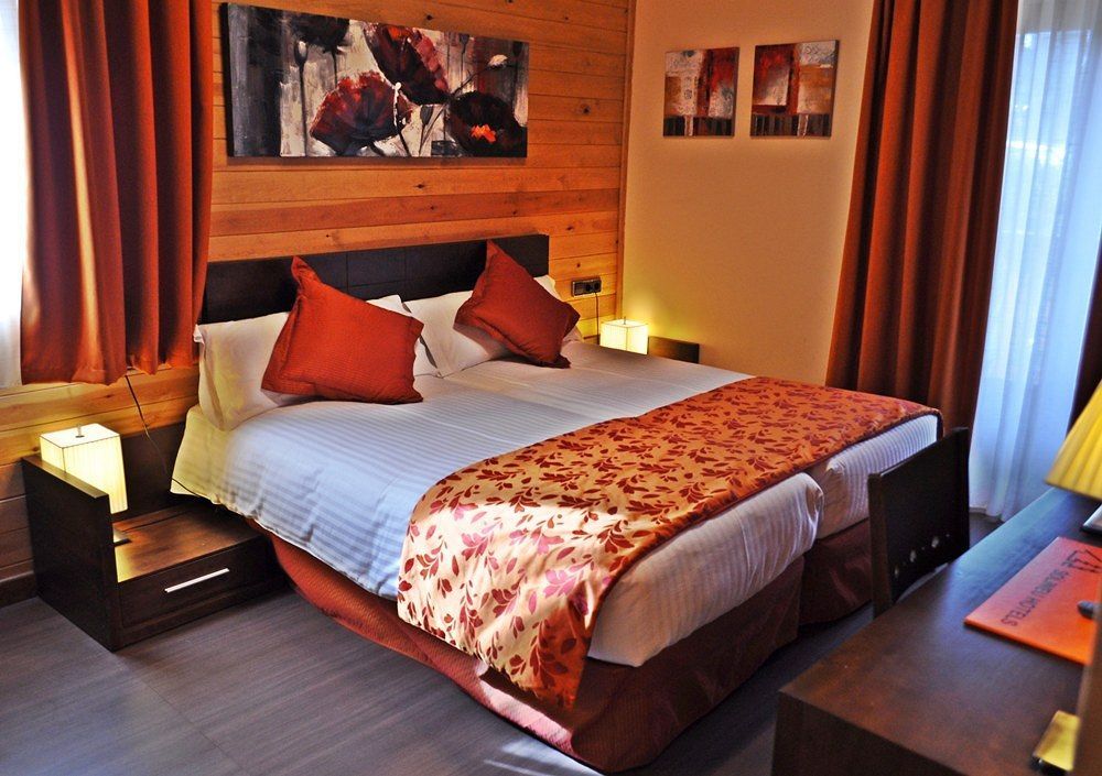 Hotel Solineu Ла-Моліна Екстер'єр фото